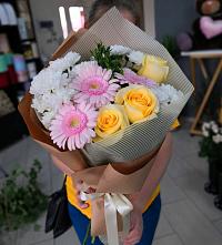 Букет цветов из:  Герберы, Розы и Хризантемы в Посевной