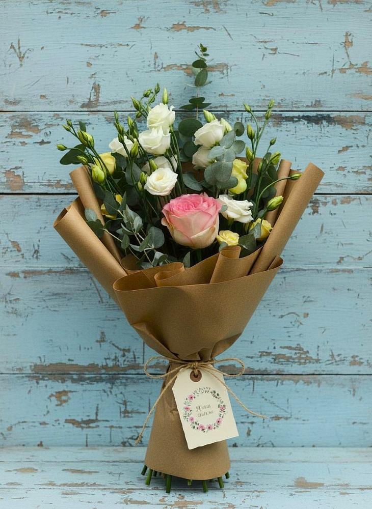 Букет цветов из: Розы и Лизиантусы в Посевной