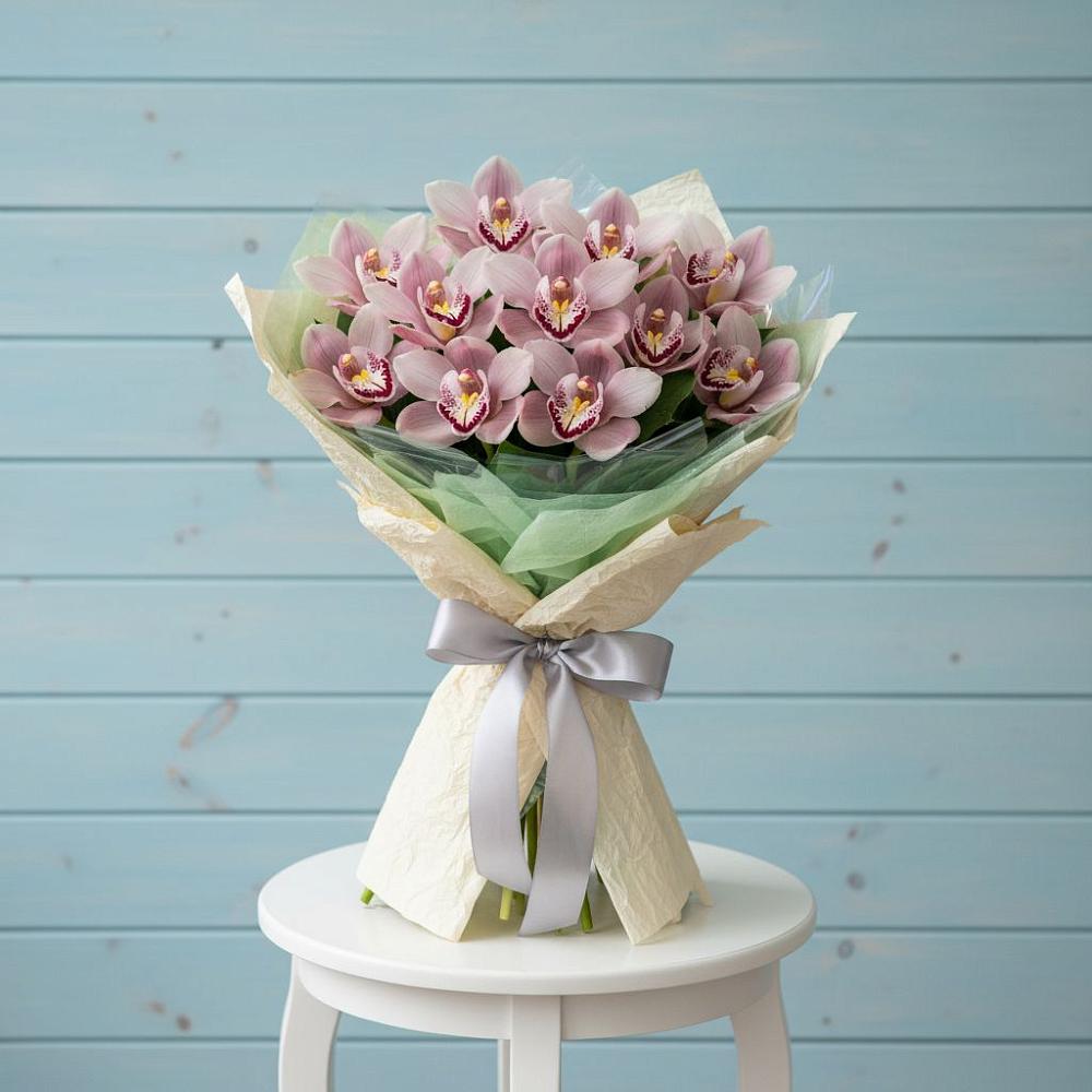 Букет цветов из: Орхидеи и Розы в Посевной