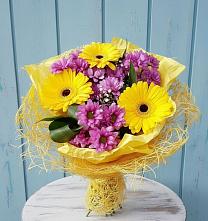Букет цветов из:  Хризантемы и Герберы в Посевной