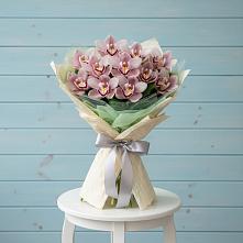 Букет цветов из:  Орхидеи и Розы в Посевной