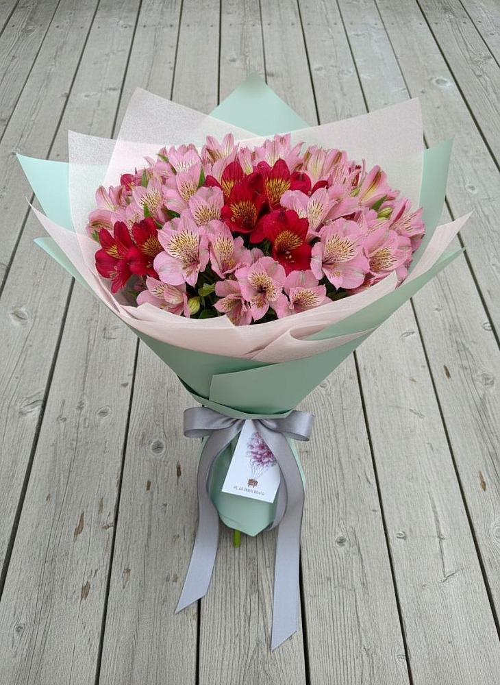 Букет цветов из: Альстромерии в Посевной