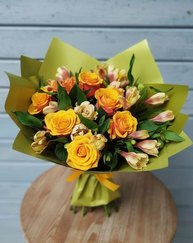 Букет цветов из: Альстромерии и Розы в Посевной