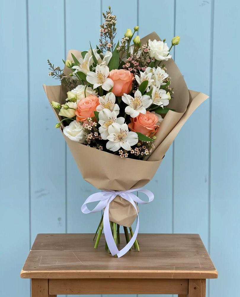 Букет цветов из: Альстромерии, Лизиантусы, Розы и Хризантемы в Посевной